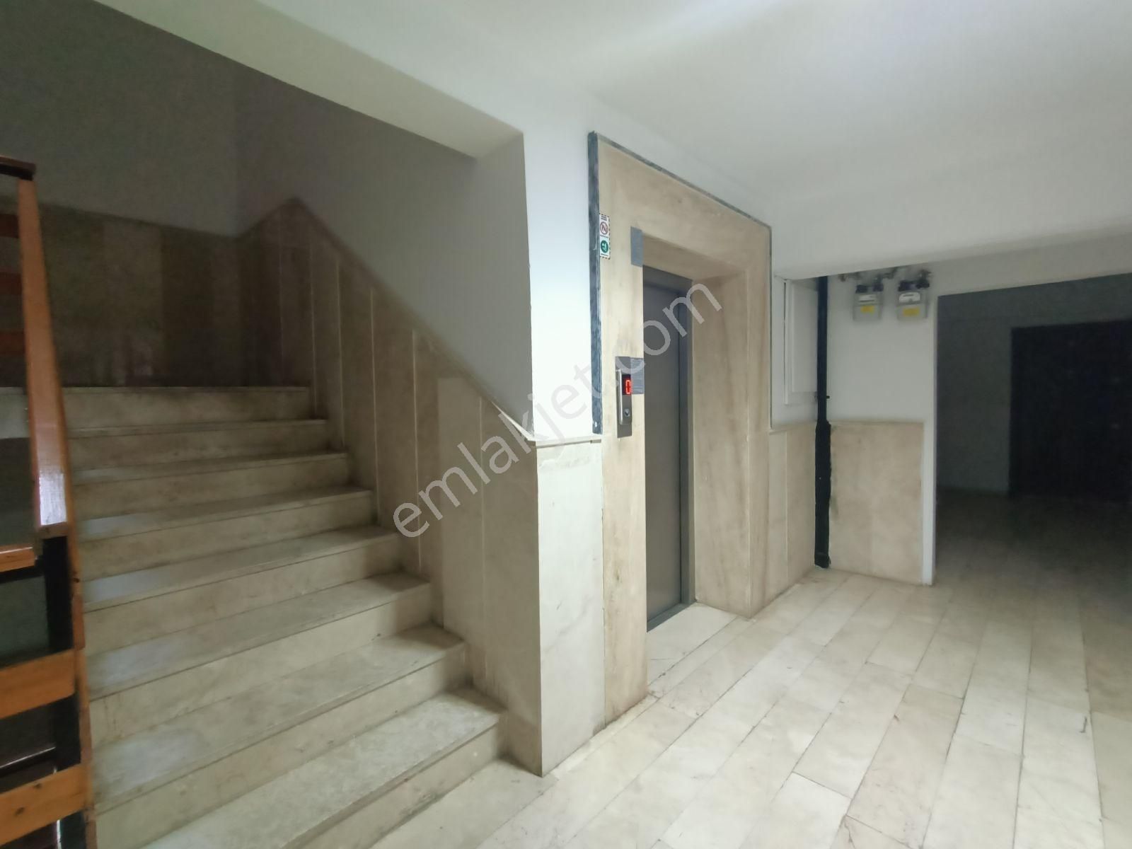 Mevlana Bulvarı Yakını/15 Şubat Tahliyeli/ara Katta/sıcak/3+1 - Görsel 31