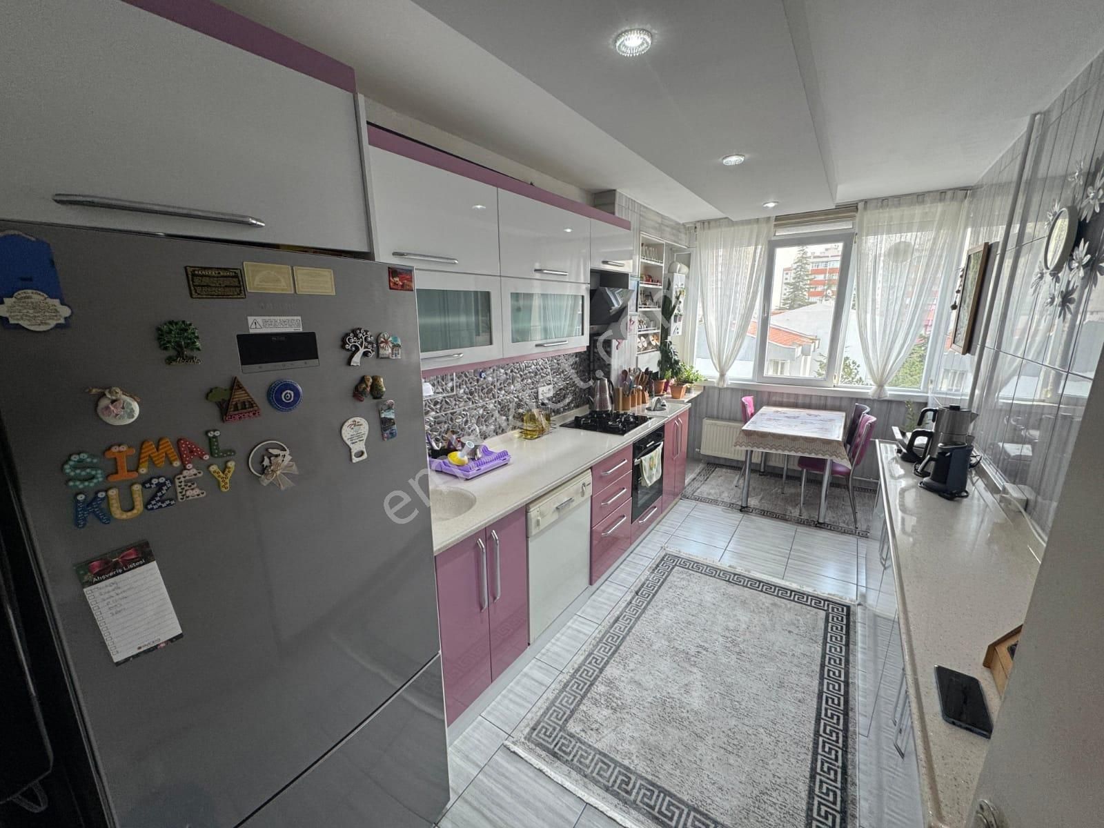 Eryaman Age Bloklarında Full Yapılı Satılık 3+1 Daire - Görsel 3