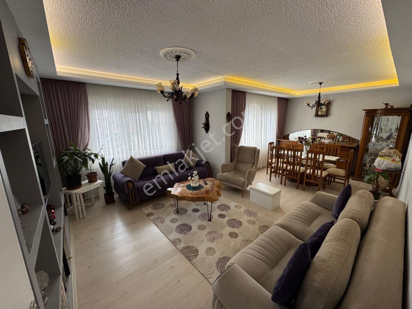 Eryaman Age Bloklarında Full Yapılı Satılık 3+1 Daire - Görsel 6