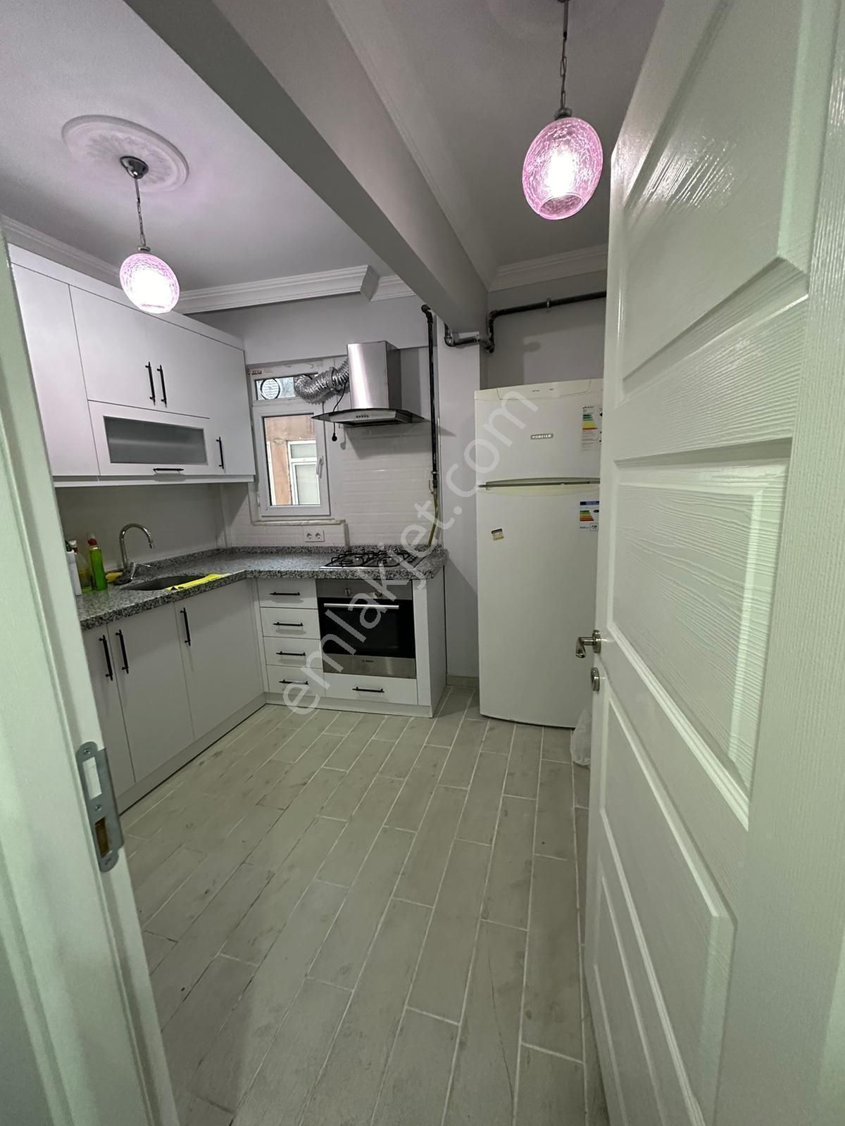 Fatih Balat Mahallesi'nde Kilise'ye 80mt 3+1 Satılık Ferah Daire - Görsel 14