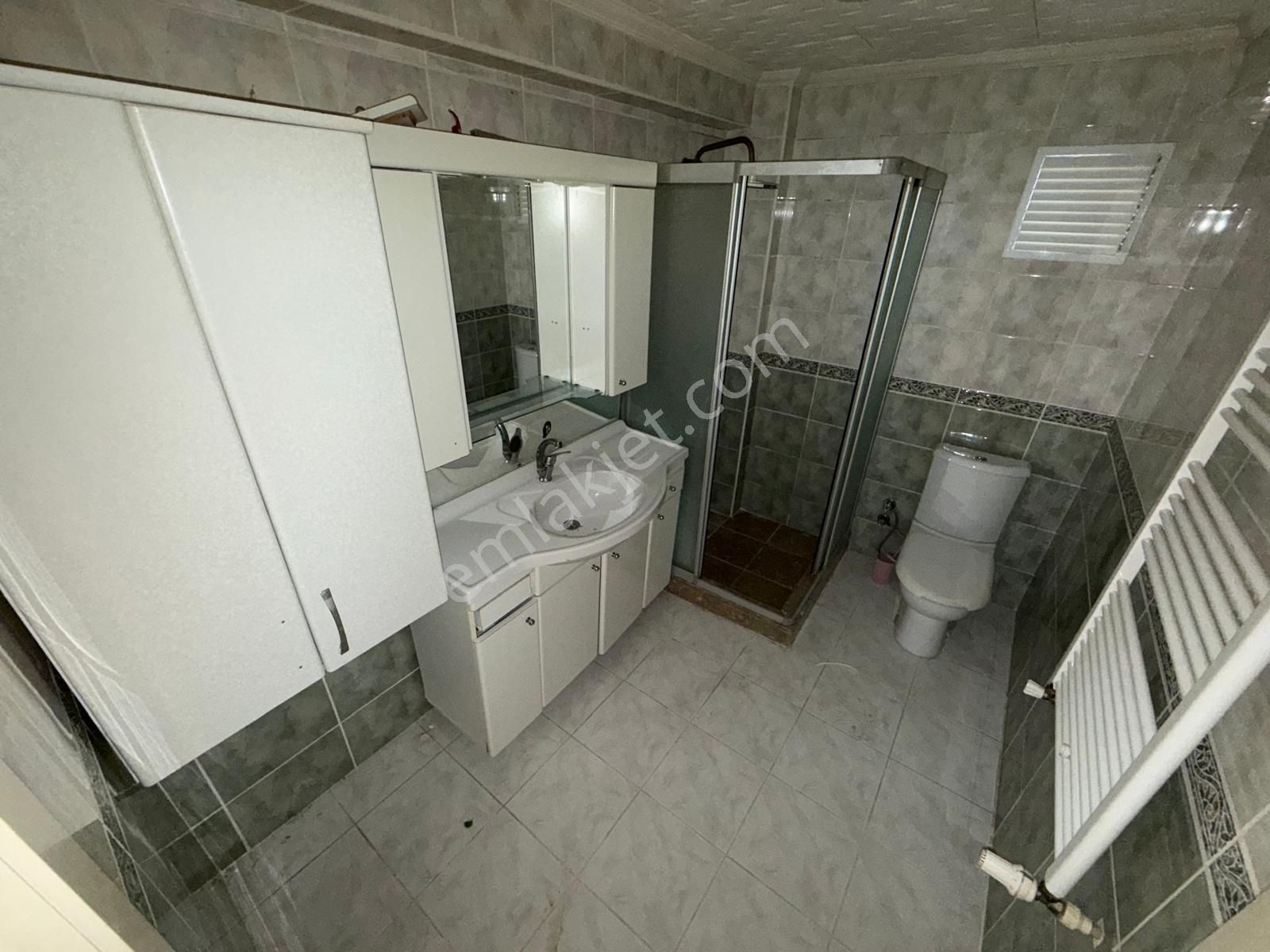 Bademlik Yolu Caddesine 1 Bina 3+1 Balkonlu - Görsel 17