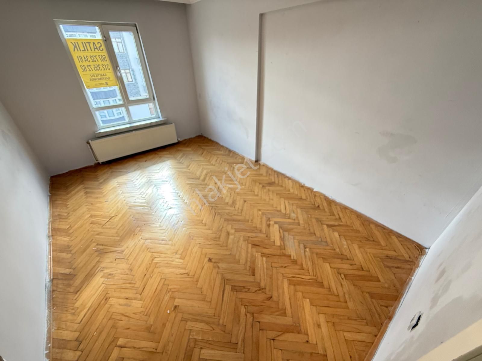 Bademlik Yolu Caddesine 1 Bina 3+1 Balkonlu - Görsel 4