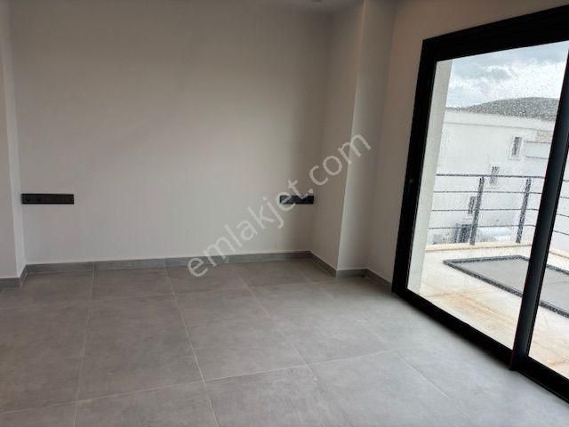 Bodrum Ortakent’te Satılık Özel Havuzlu Bahçeli Sıfır Lüks Villa 4+1 - Görsel 16