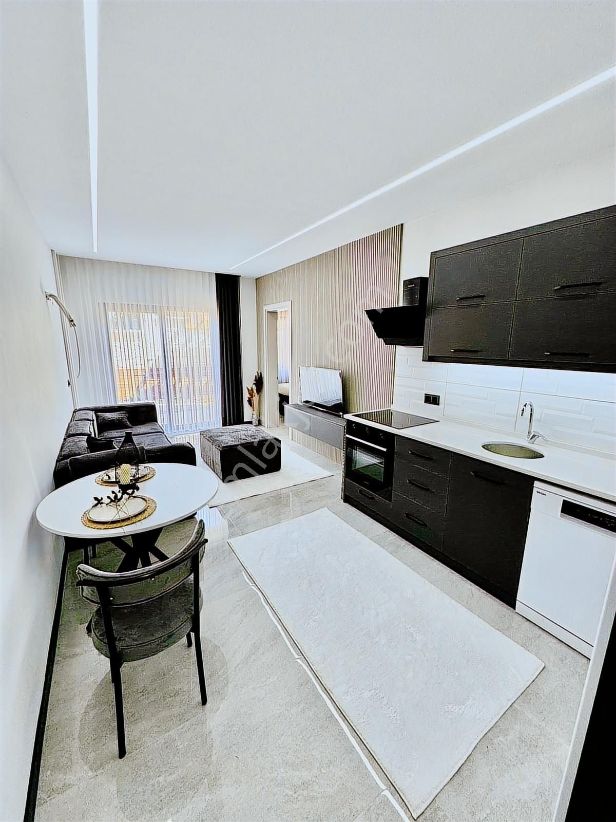 Zeytinköy Mah Adli Tıp Yakını Müstakil Bahçeli 1+1 Apart A195