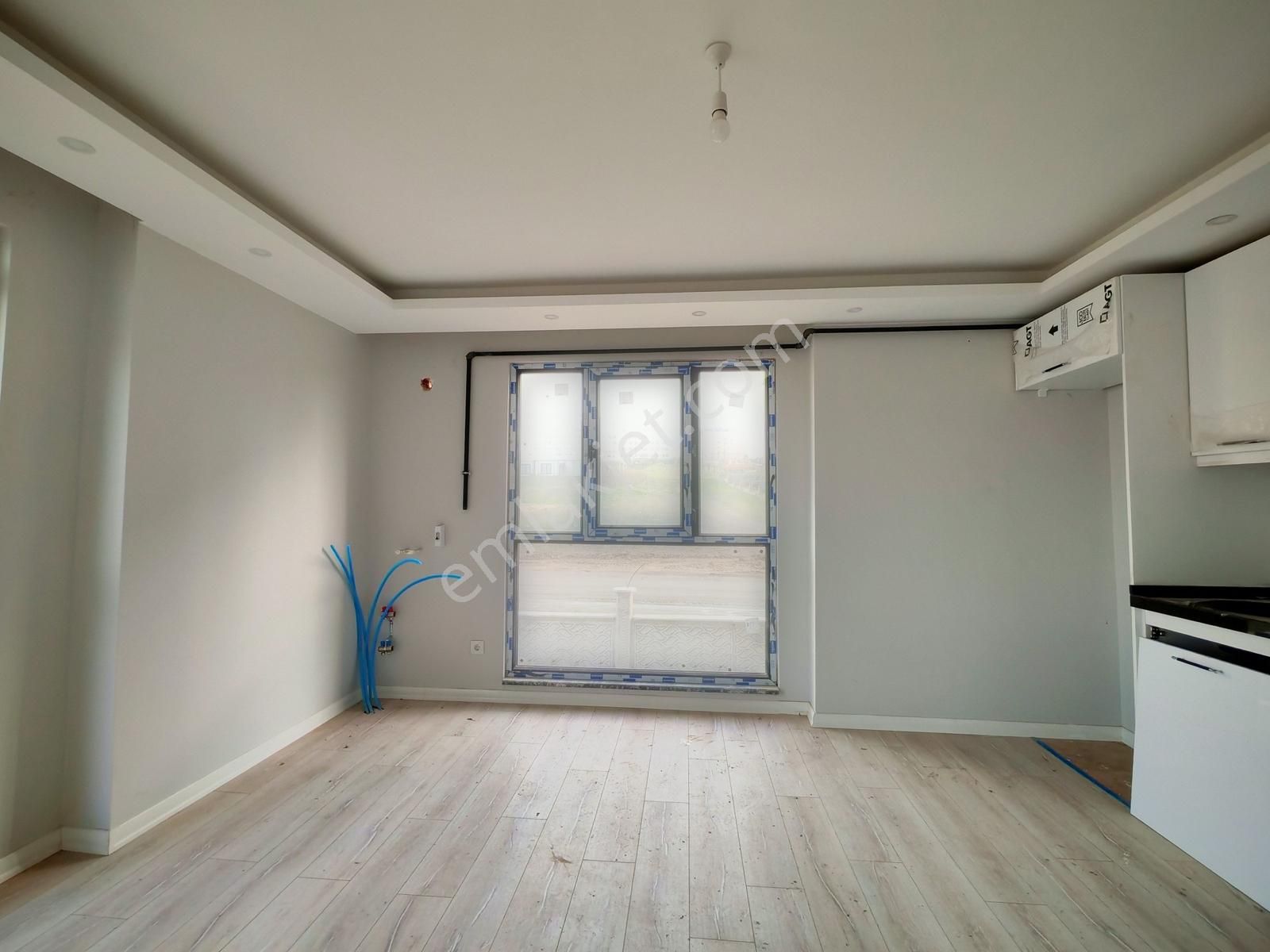 Silivri Yeni Mh. Merkezi Konumda Ara Kat 1+1 - Görsel 14