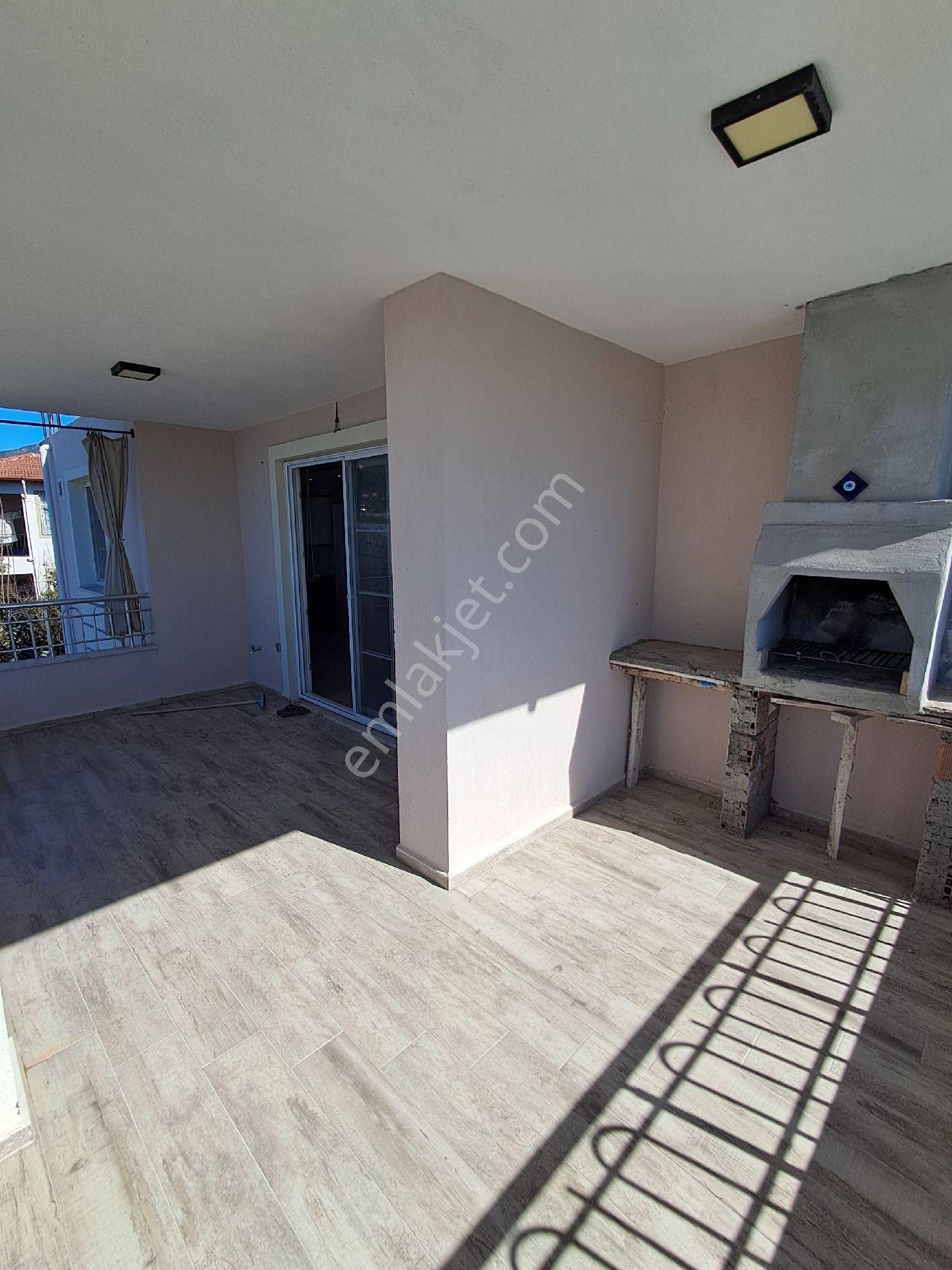 Fethiye Çamkoy Eldirekte 3+1 180m2 Daire 2.kat Denız Manzaralı - Görsel 19