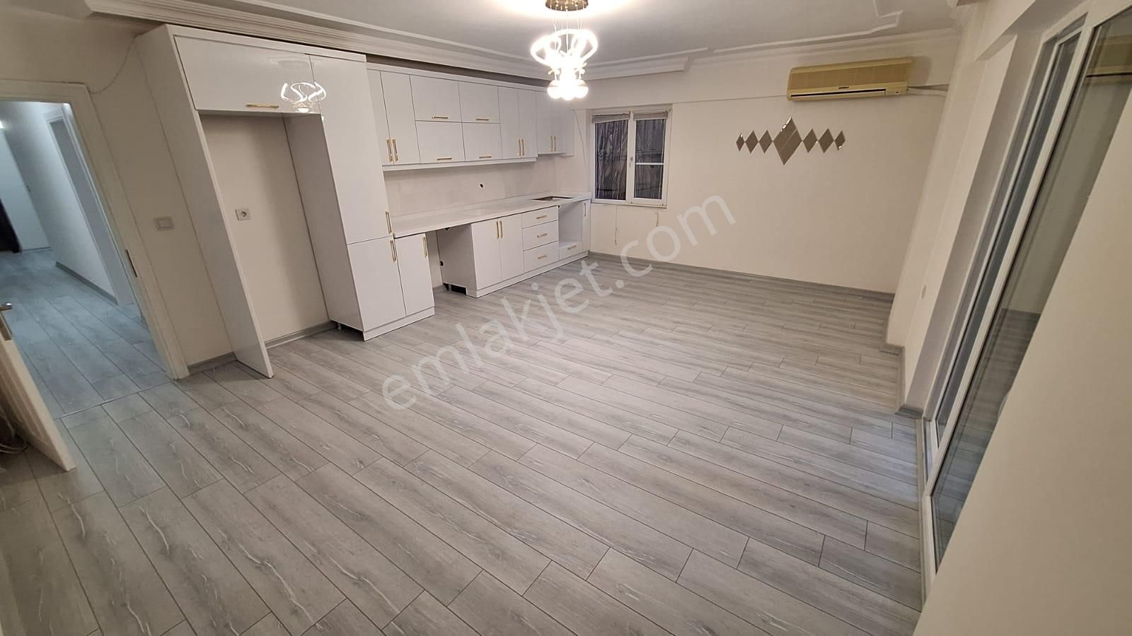 Didim Merkezde Denize Yürüme Mesafesinde Havuzlu 3+1 Daire - Görsel 9