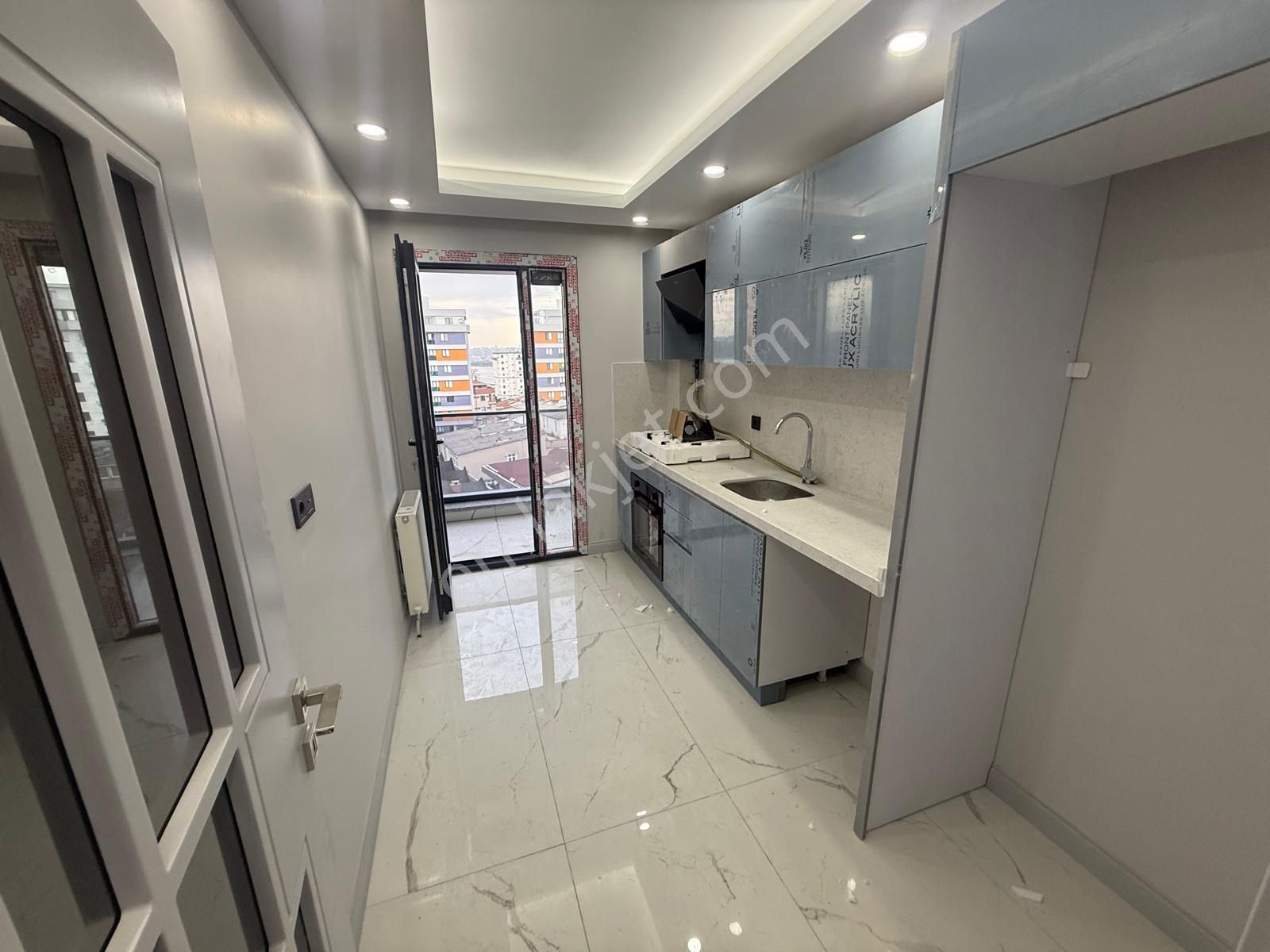 Barış'tan Tepeüstü Merkezde Site İçerisinde Kapalı Otoparklı 3+1 - Görsel 21