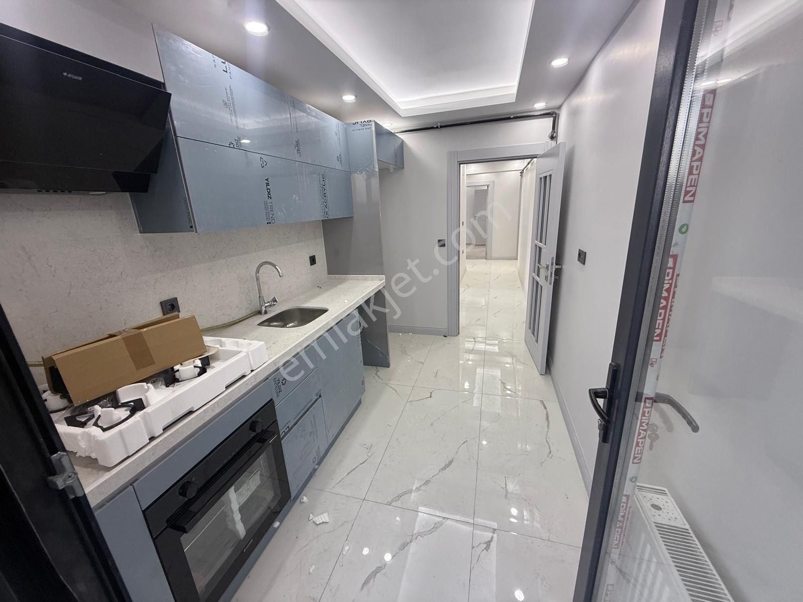 Barış'tan Tepeüstü Merkezde Site İçerisinde Kapalı Otoparklı 3+1 - Görsel 9