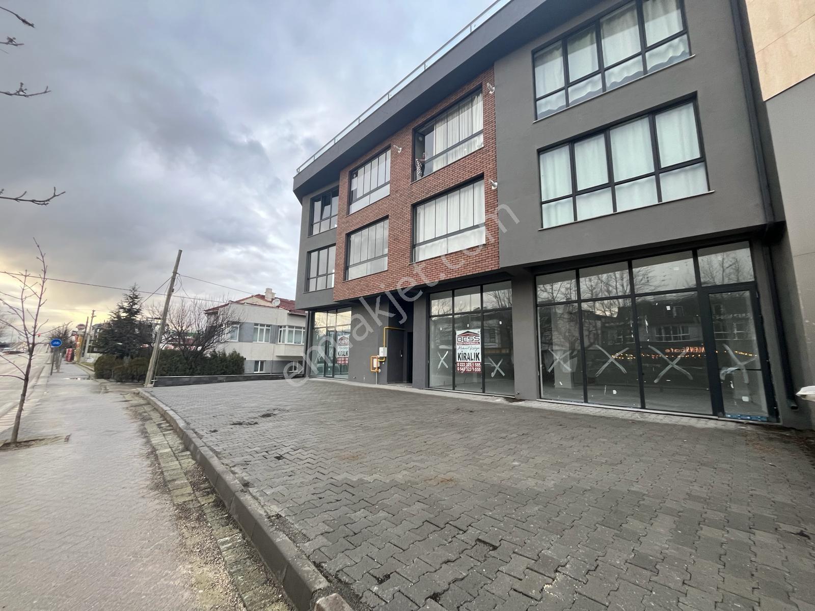 Bess'den Sazova Mah. Ulusal Egemenlik Blv. Üzeri Kiralık İş Yeri - Görsel 20