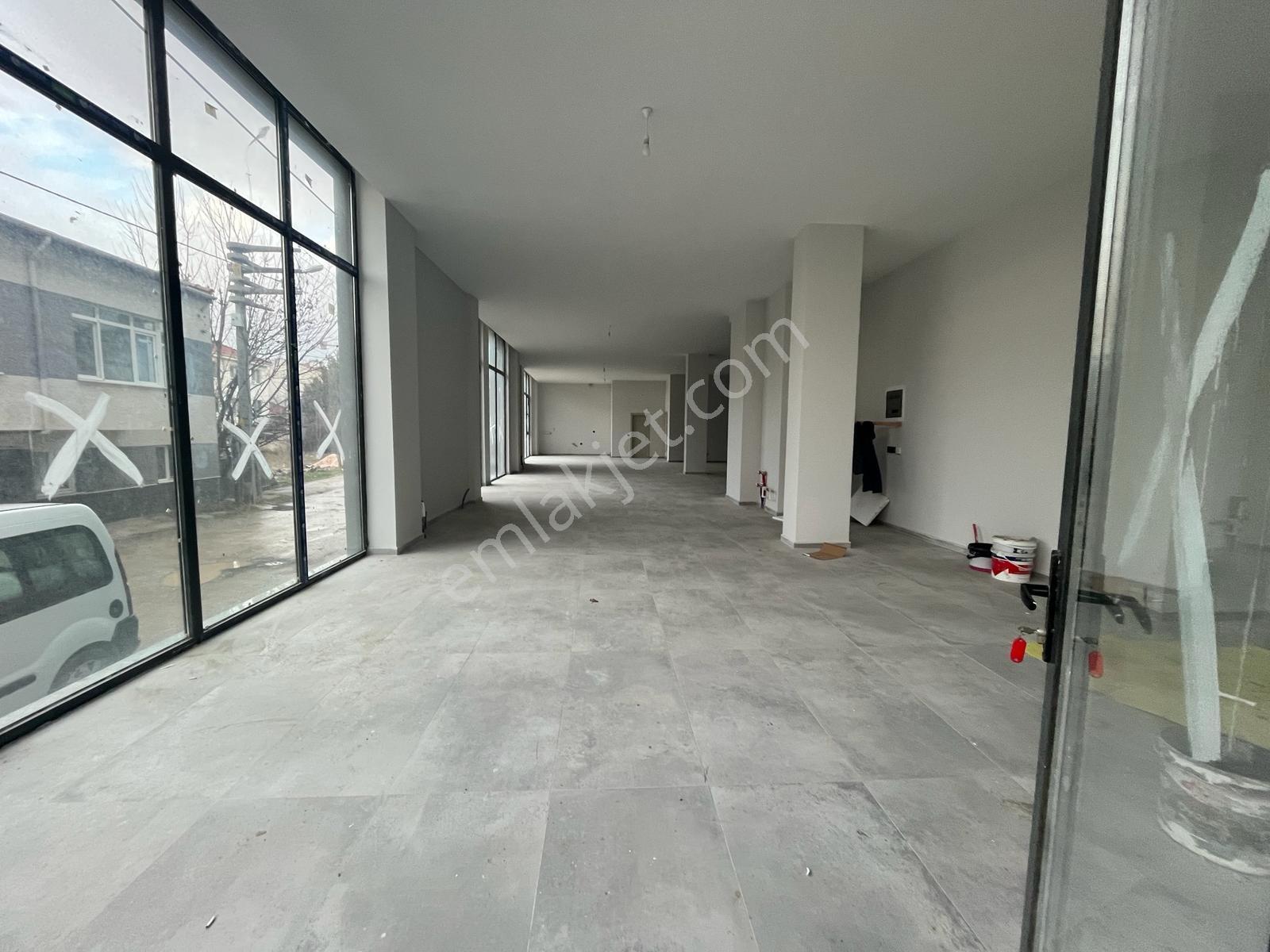 Bess'den Sazova Mah. Ulusal Egemenlik Blv. Üzeri Kiralık İş Yeri - Görsel 14