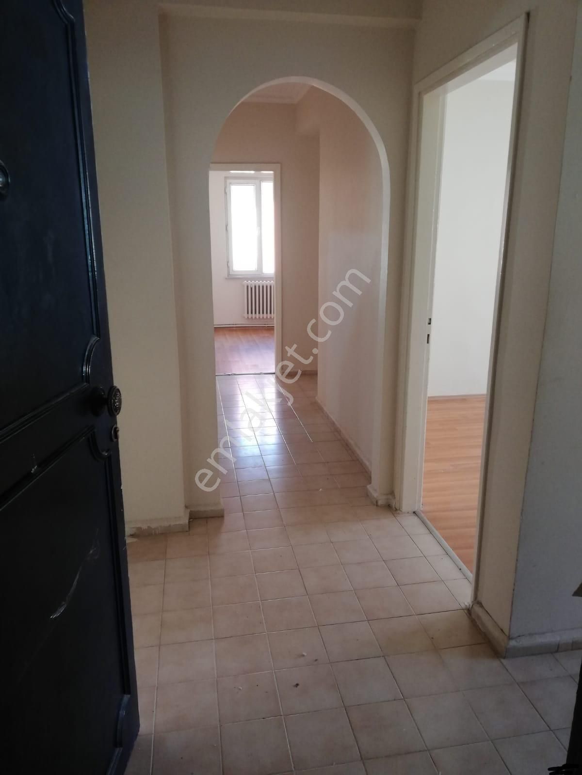 Kazımiye Mahallesinde Satılık 3+1 Daire,merkezi Konumda