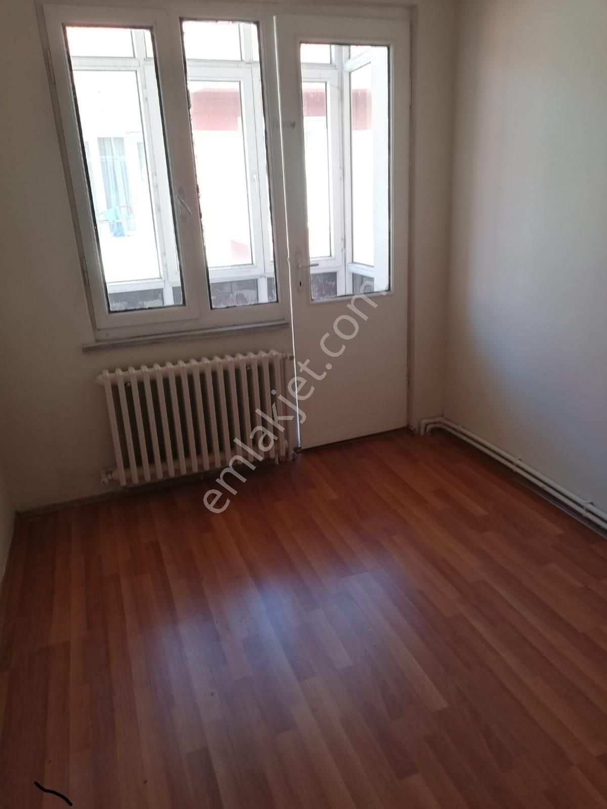 Kazımiye Mahallesinde Satılık 3+1 Daire,merkezi Konumda - Görsel 3