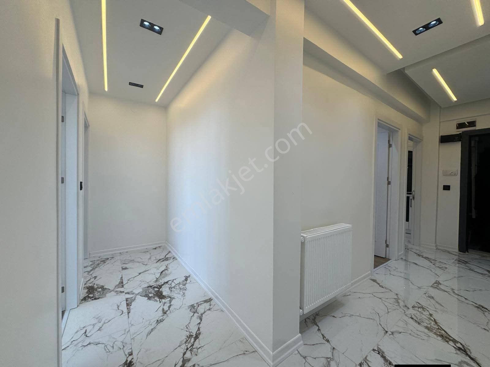 Samsun Atakum Cumhuriyet Mahallesi'nde Asansörlü İçi Yapılı 3+1 Satılık Daire - Görsel 4