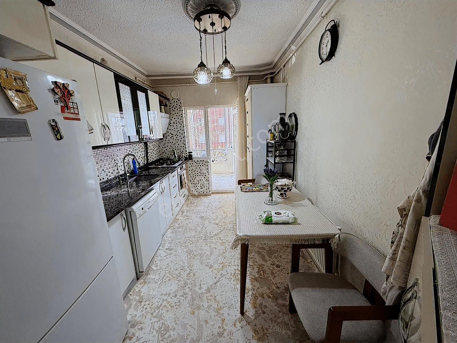 Kare'den Seyrantepe C Bloklarda Full Bakımlı Daire. - Görsel 11