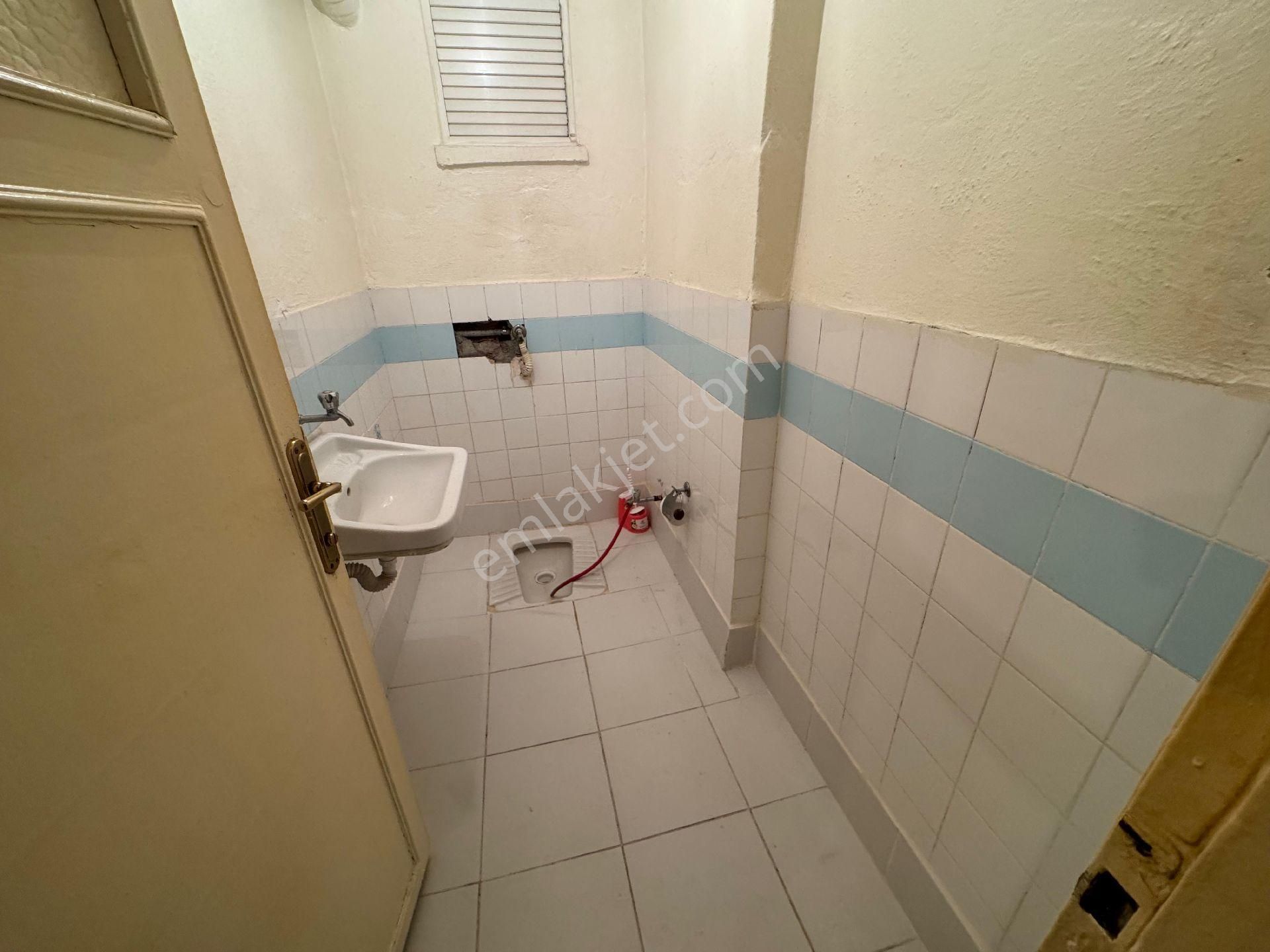 Atanora Vadiden Naci Çakırda Ara Kat Konumunda Geniş Metraj Kombili Boşş 3+1 - Görsel 23