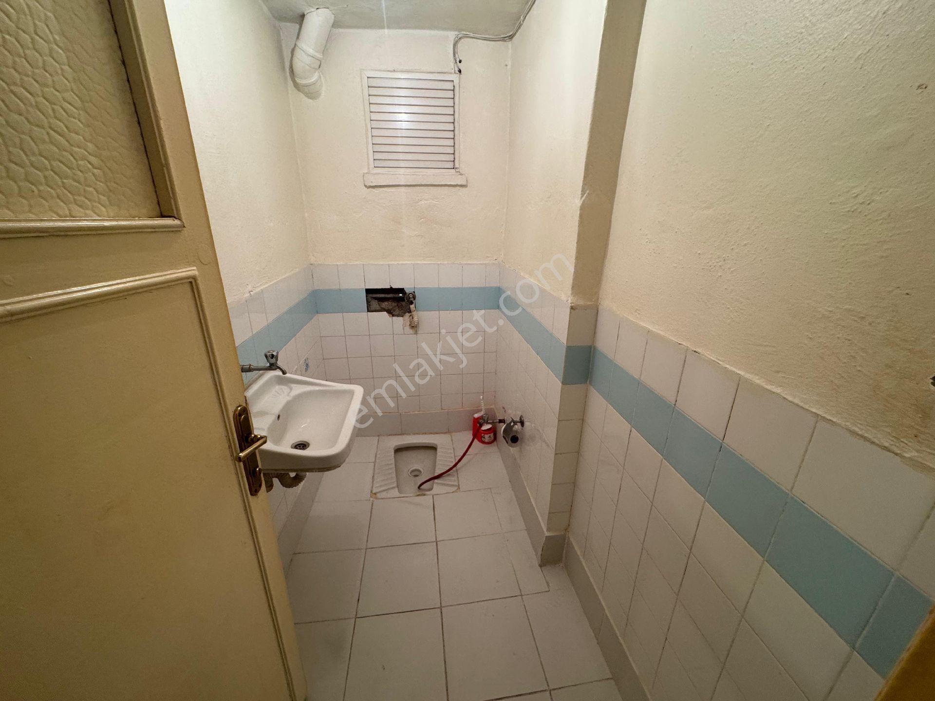 Atanora Vadiden Naci Çakırda Ara Kat Konumunda Geniş Metraj Kombili Boşş 3+1 - Görsel 18