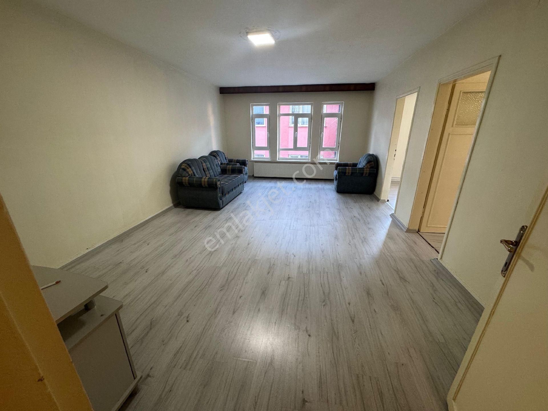 Atanora Vadiden Naci Çakırda Ara Kat Konumunda Geniş Metraj Kombili Boşş 3+1 - Görsel 5