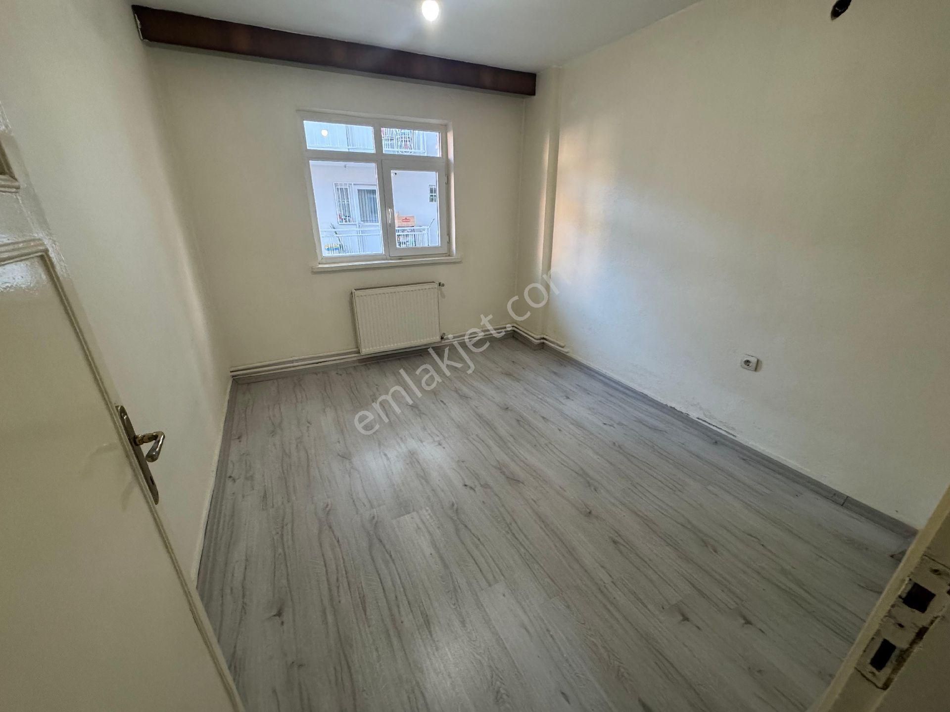 Atanora Vadiden Naci Çakırda Ara Kat Konumunda Geniş Metraj Kombili Boşş 3+1 - Görsel 12