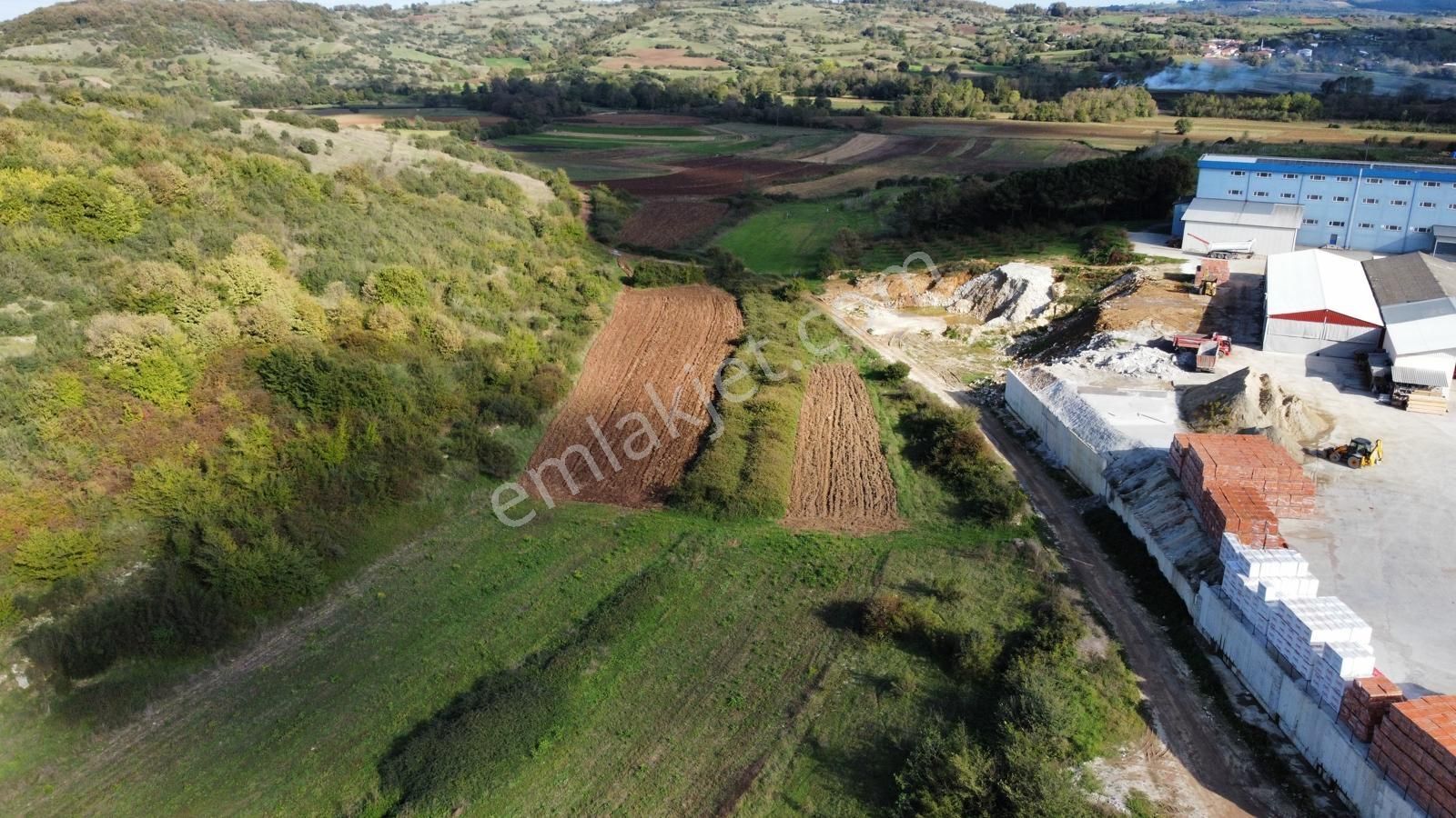 Kandıra Merkez Sanayi İmarı Yakınında 4115 M2 Satılık Tarla