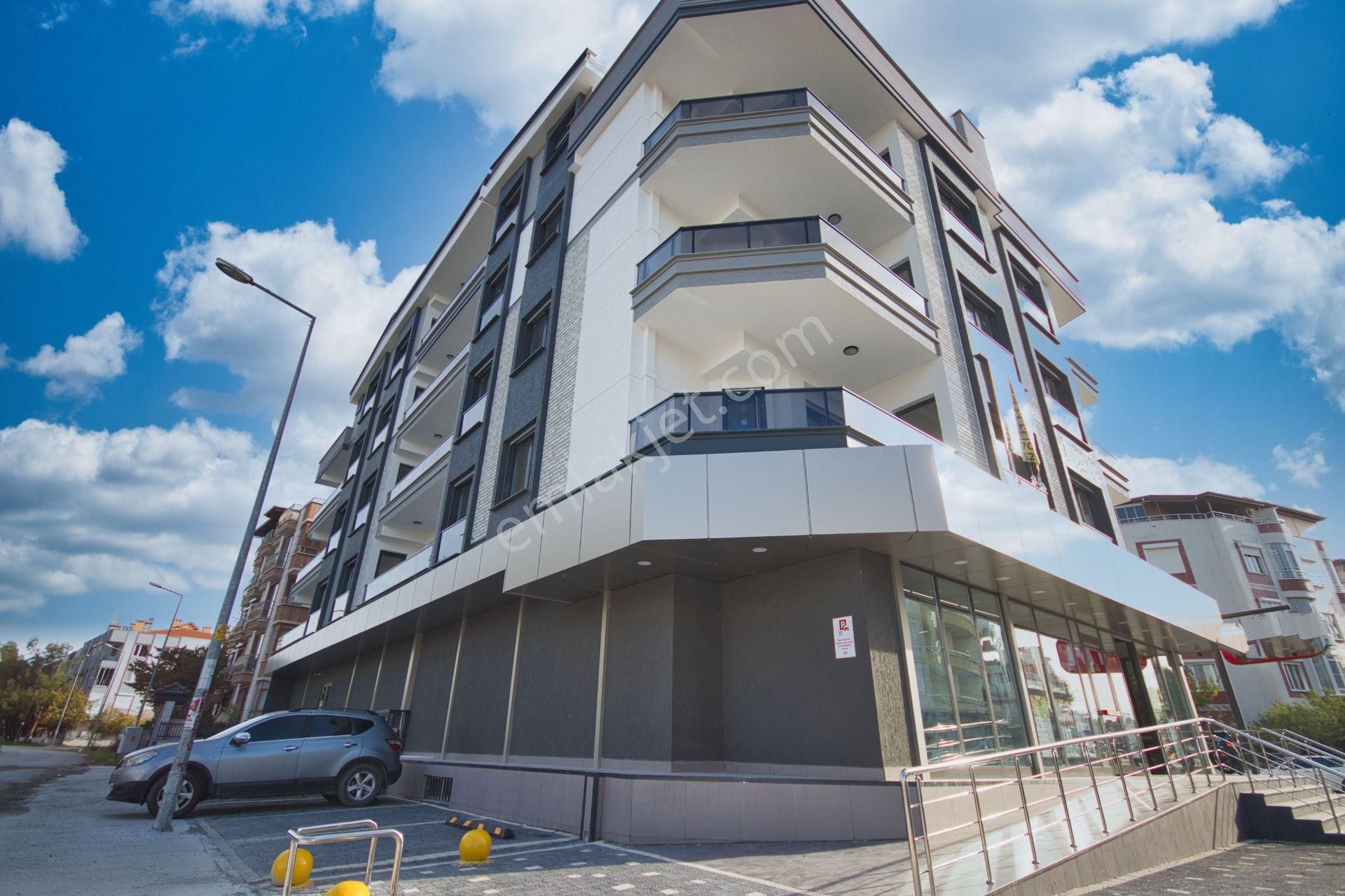 Aktif'ten Akçay'da Yerden Isıtmalı Ebeveyn Banyolu 2+1 Daire