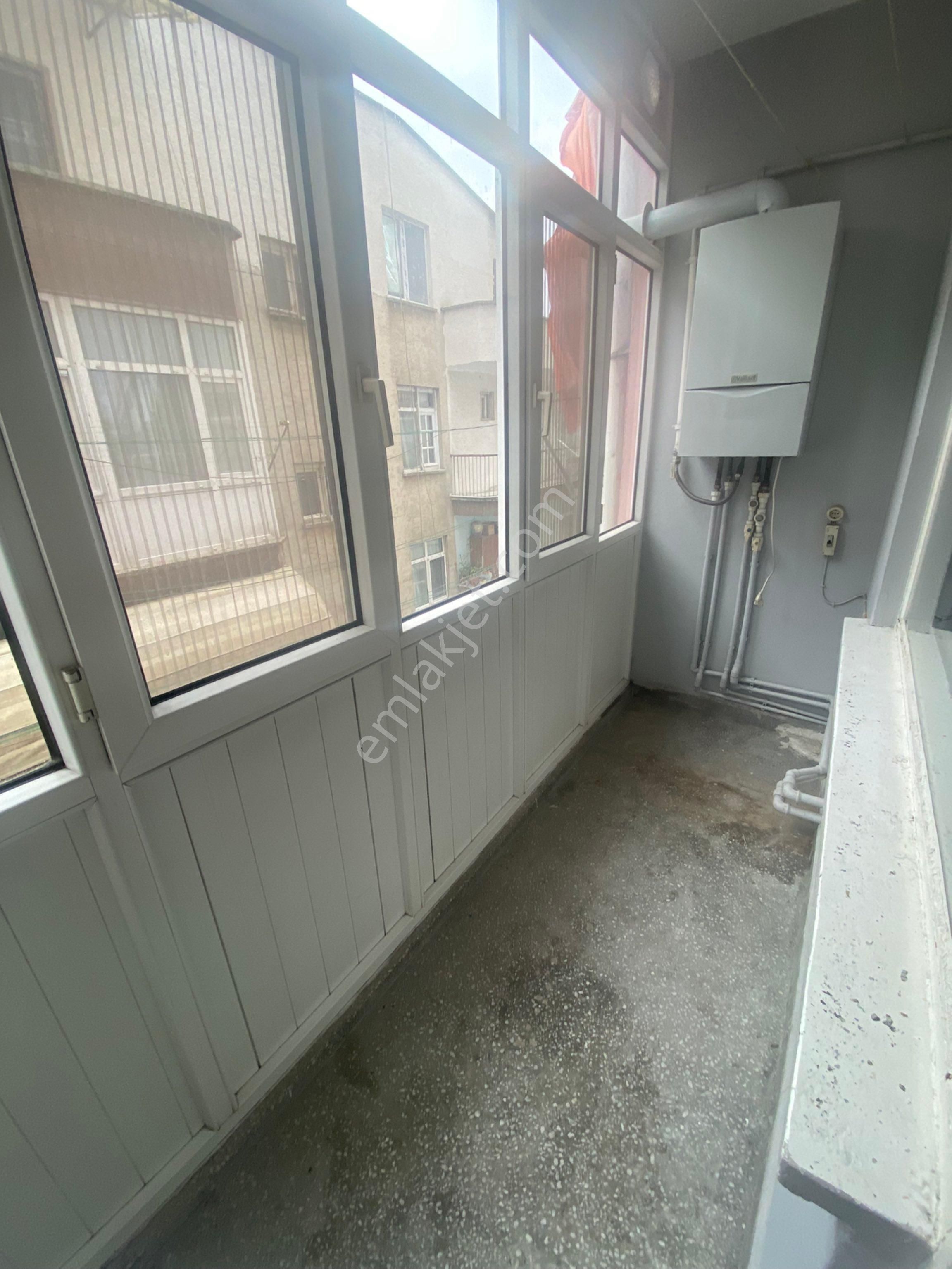 Furkan Emlaktan Fevziçakmak Mh. 2+1 4.kat 110m2 Asansörlü Çift Balkonlu Bulvara Cephe Fırsat Daire - Görsel 14