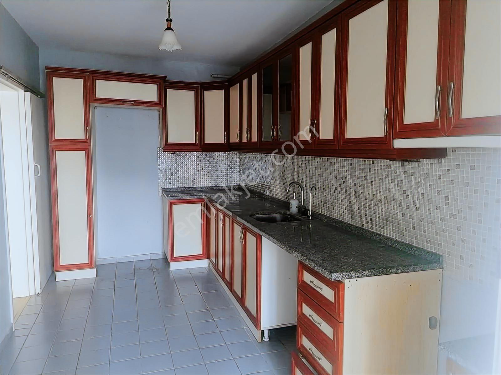 Tekirdağ Çorlu Emlak Konutları'nda 3+1 Kiralık Daire - Görsel 9