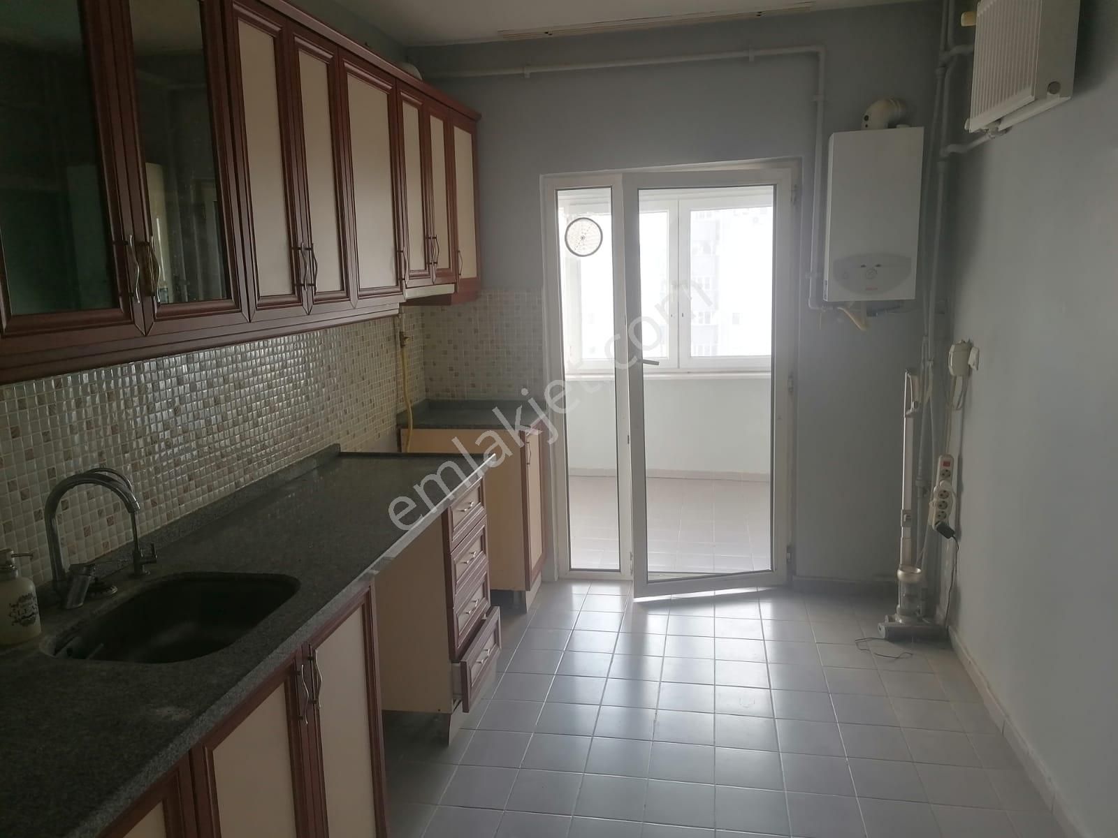 Tekirdağ Çorlu Emlak Konutları'nda 3+1 Kiralık Daire - Görsel 16