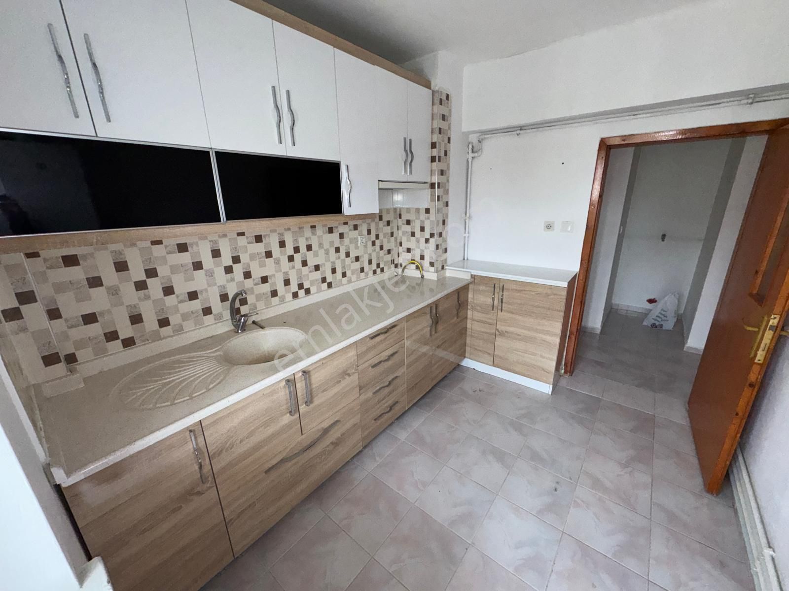 Hayal^den Andiçen Mh^de Ön Cp. Çift Balkonlu Ara Katta 3+1 Bağımsz Daire ! - Görsel 2