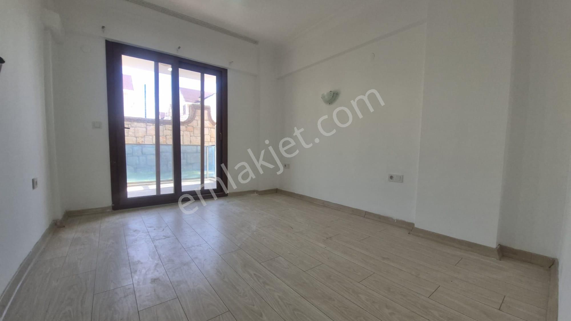 Denize 450 Mt Havuzlu Güvenlikli Satılık Daire - Görsel 8