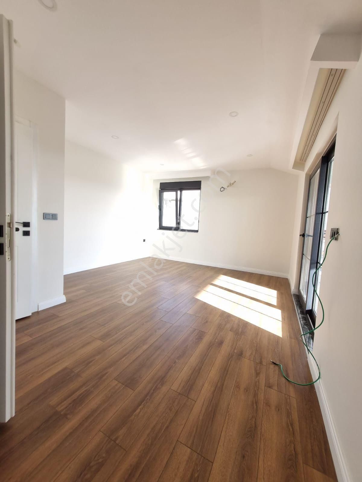 Ilıca Gömeçli'de 3+1 Satılık Deniz Manzaralı Dubleks Daire - Görsel 30