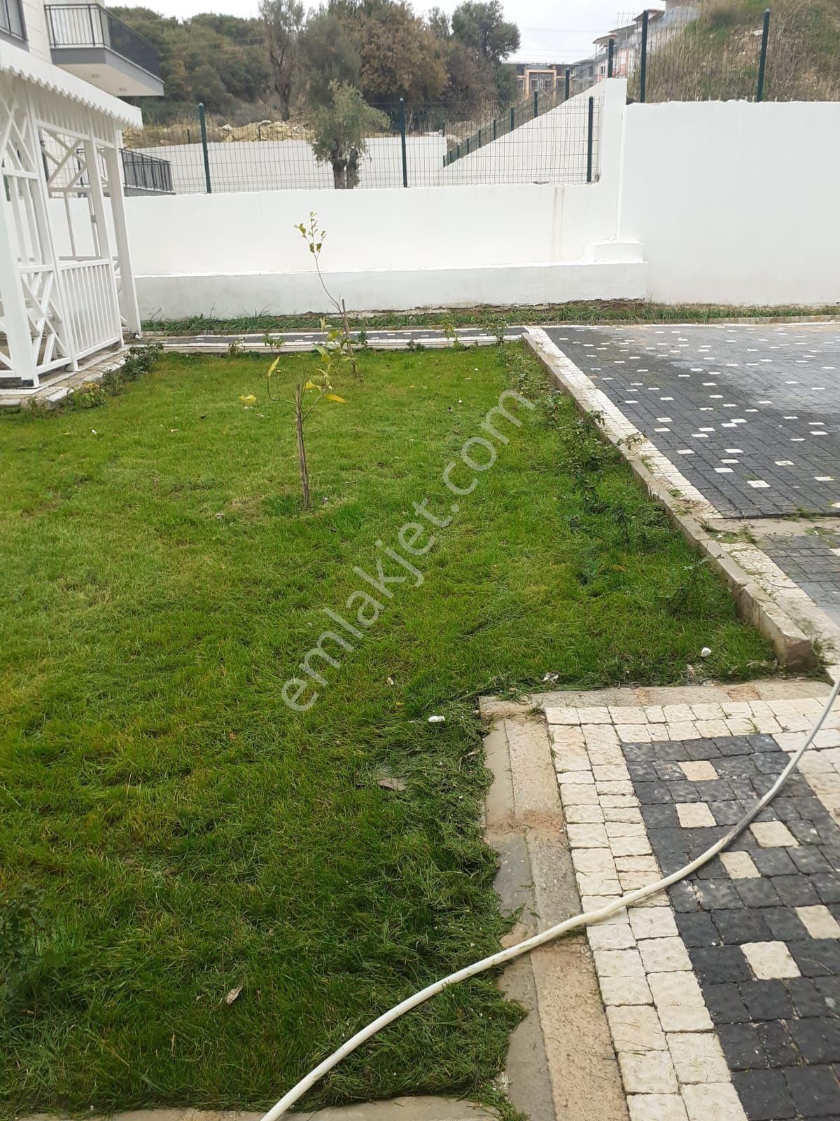 Ilıca Gömeçli'de 3+1 Satılık Deniz Manzaralı Dubleks Daire - Görsel 35