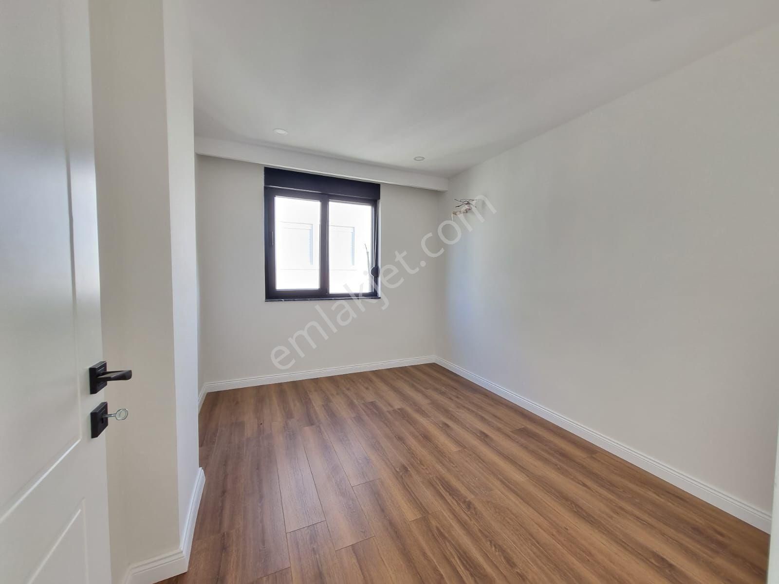 Ilıca Gömeçli'de 3+1 Satılık Deniz Manzaralı Dubleks Daire - Görsel 13