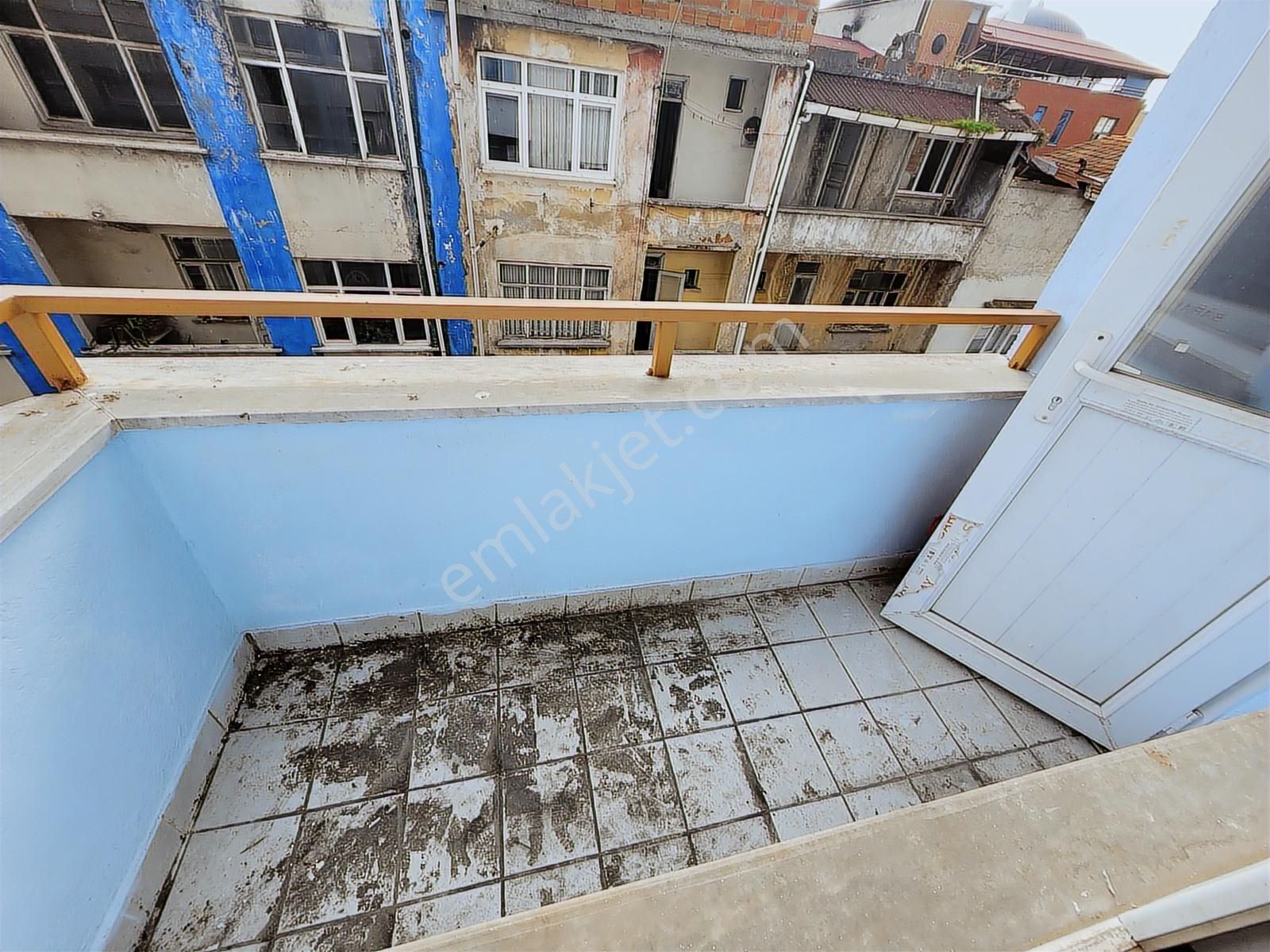 Mavi Atlastan Çarşamba Da Merkezi Konumda Satılık 2+1 Daire - Görsel 18