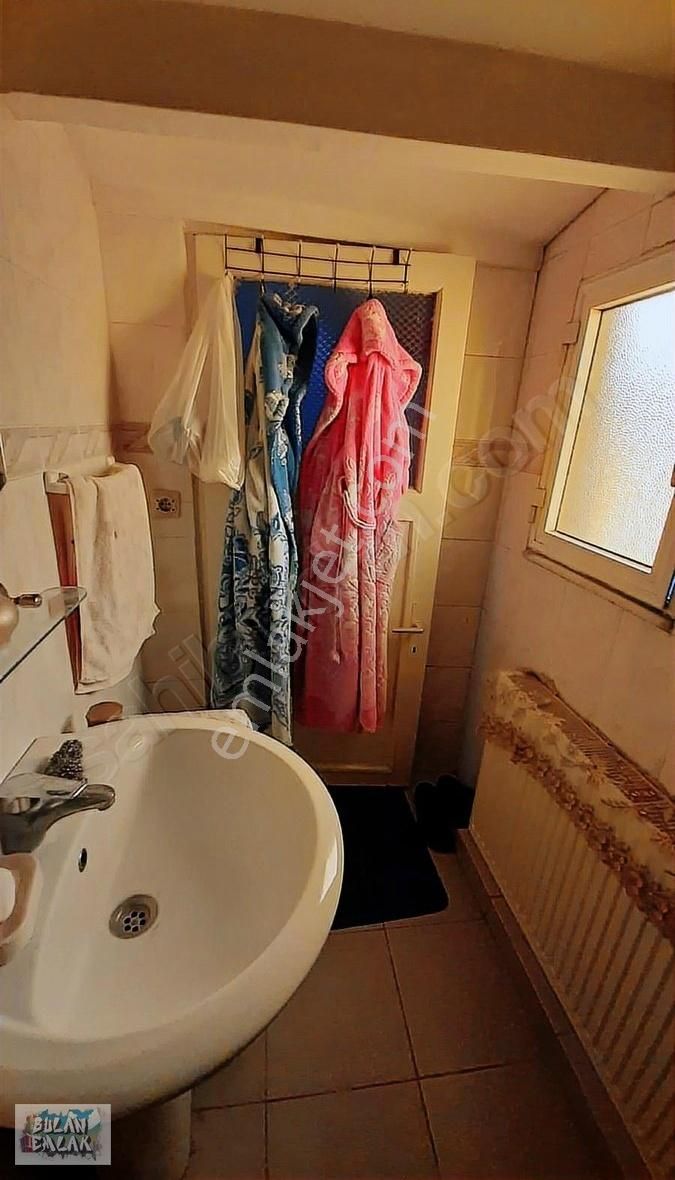 Bulan'dan Ortaköy Merkezde Teraslı Eşyalı 1+1 Çatı Katı Daire - Görsel 17