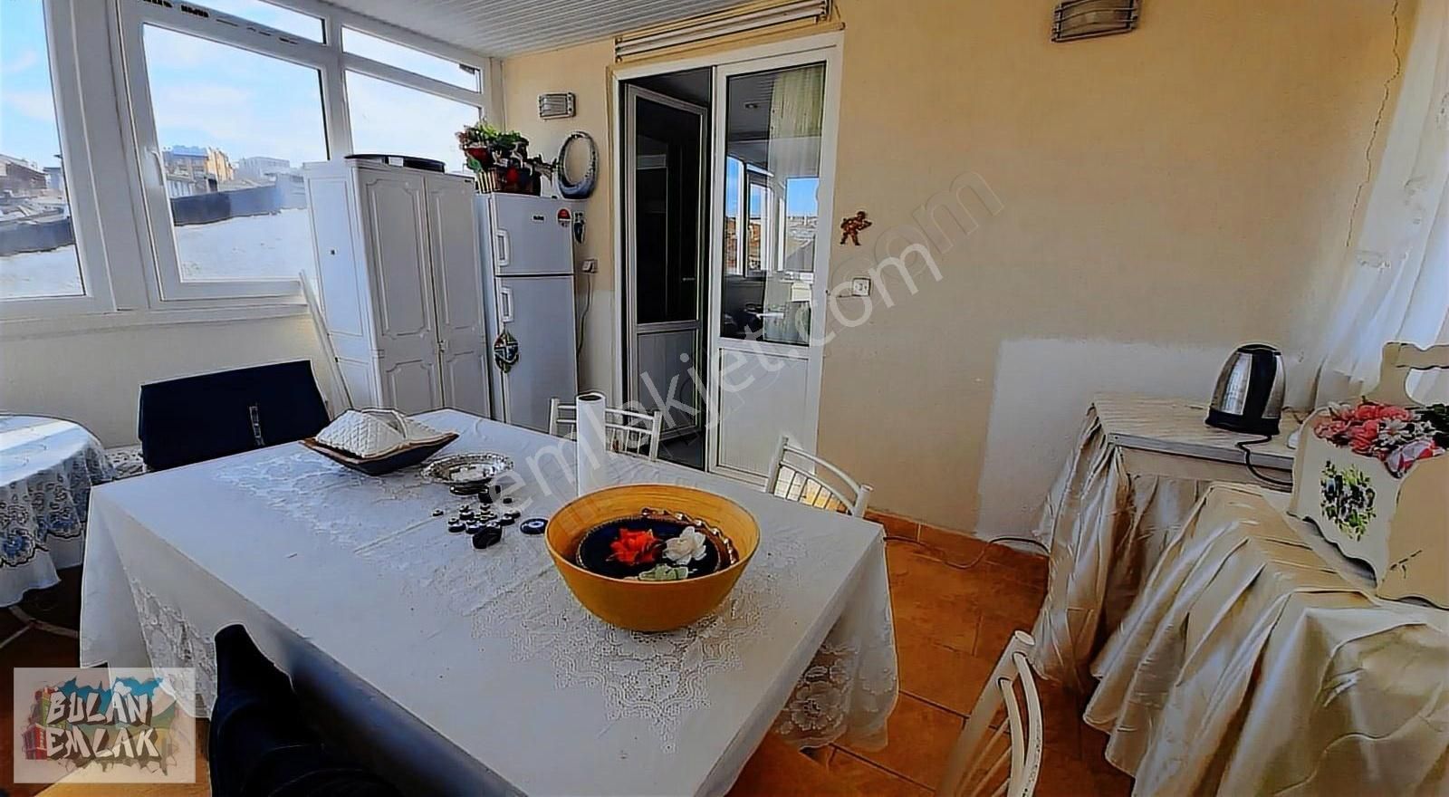 Bulan'dan Ortaköy Merkezde Teraslı Eşyalı 1+1 Çatı Katı Daire - Görsel 22