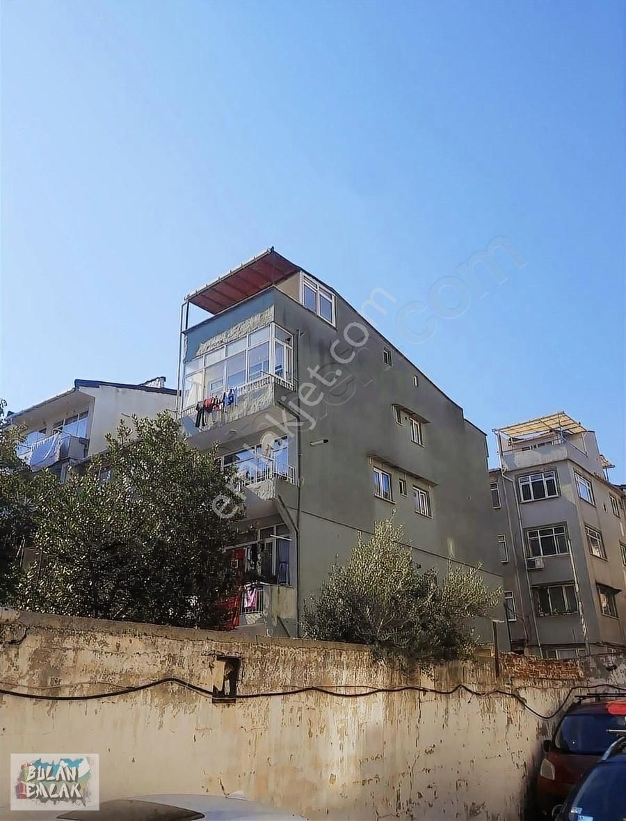 Bulan'dan Ortaköy Merkezde Teraslı Eşyalı 1+1 Çatı Katı Daire - Görsel 5