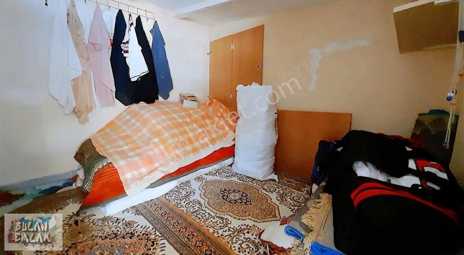 Bulan'dan Ortaköy Merkezde Teraslı Eşyalı 1+1 Çatı Katı Daire - Görsel 2