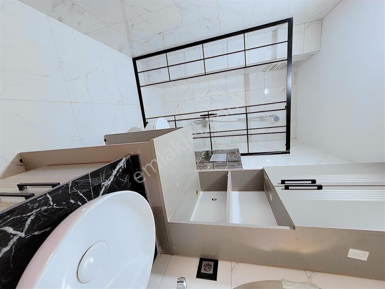 Mavi Atlas'tan Modern Mimari Satılık Deniz Manzara Lüks 1+1 Dair - Görsel 13