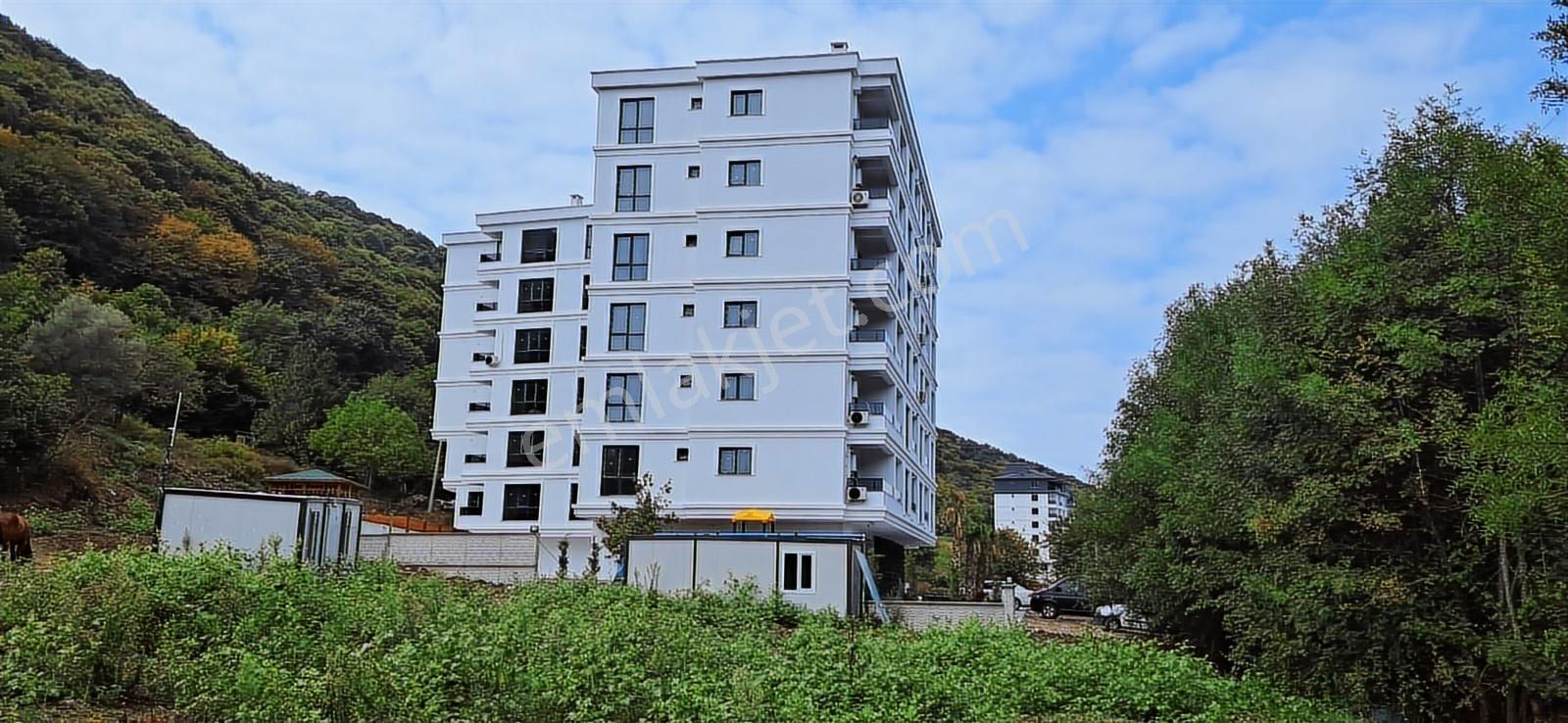 Mavi Atlas Tan Çakırlar Koru Arkasında Havuzlu 1+1 Daire - Görsel 3