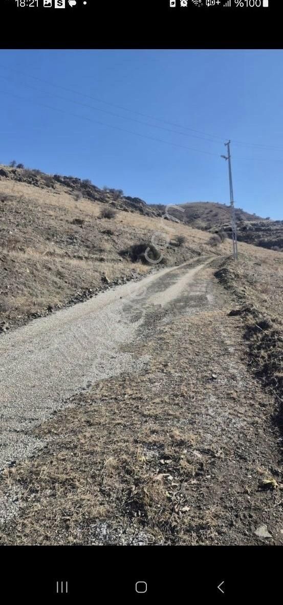 Kırıkkale Yahşihan Irmak Ankara Yoluna Yakın Satılık 715 M2 Arsa