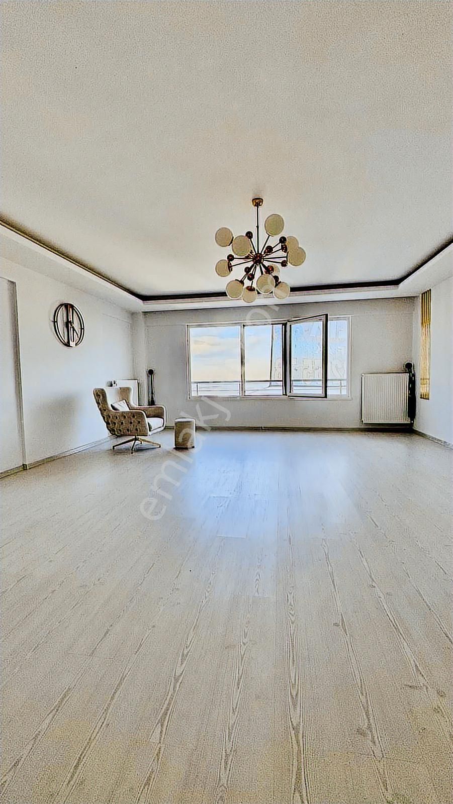 Lüks Sitede Deniz Ve Şehir Manzaralı 180 M2 Geniş Daire - Görsel 5