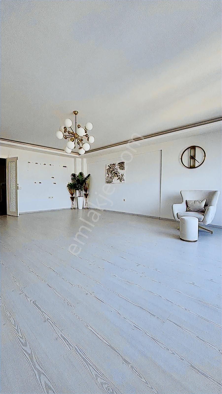 Lüks Sitede Deniz Ve Şehir Manzaralı 180 M2 Geniş Daire - Görsel 8