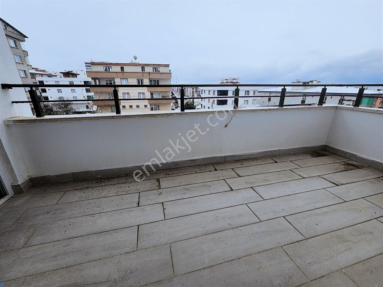 Mavi Atlas'tan Karasamsun'da Satılık Önü Açık İskanlı 3+1 Daire - Görsel 34