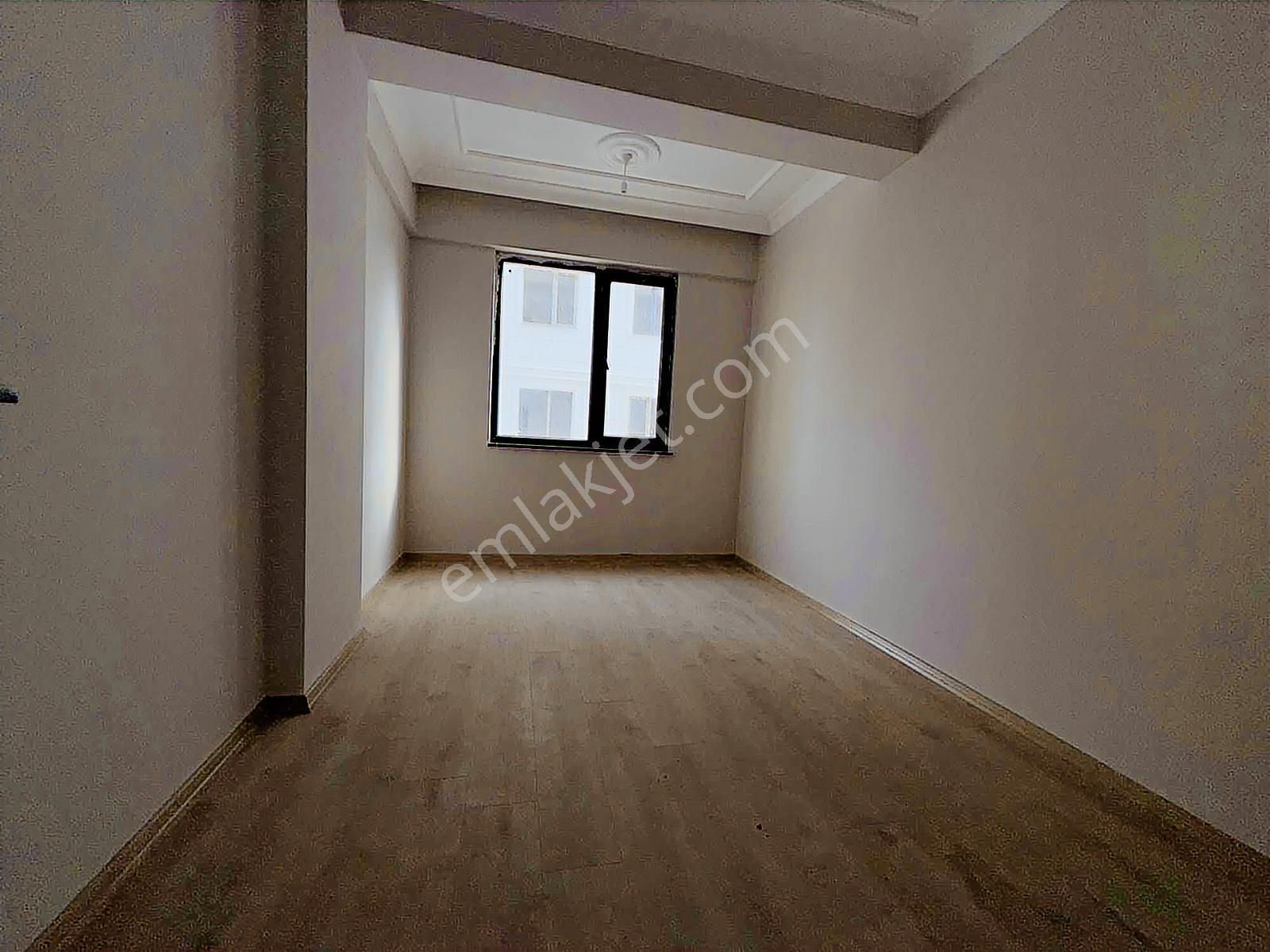 Tramvaya Sahile Yürüme Mesafesinde Lüks 1+1 Daire - Görsel 3