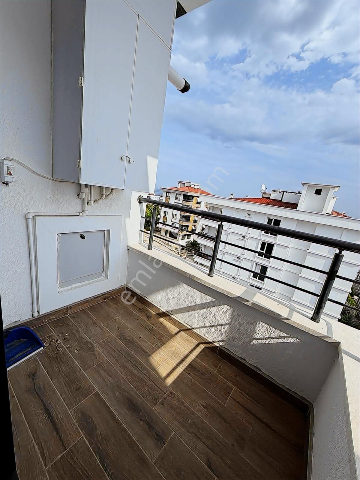 Muhteşem Deniz Manzaralı Tramvaya 5 Dk Lüks 1+1 Daire - Görsel 25