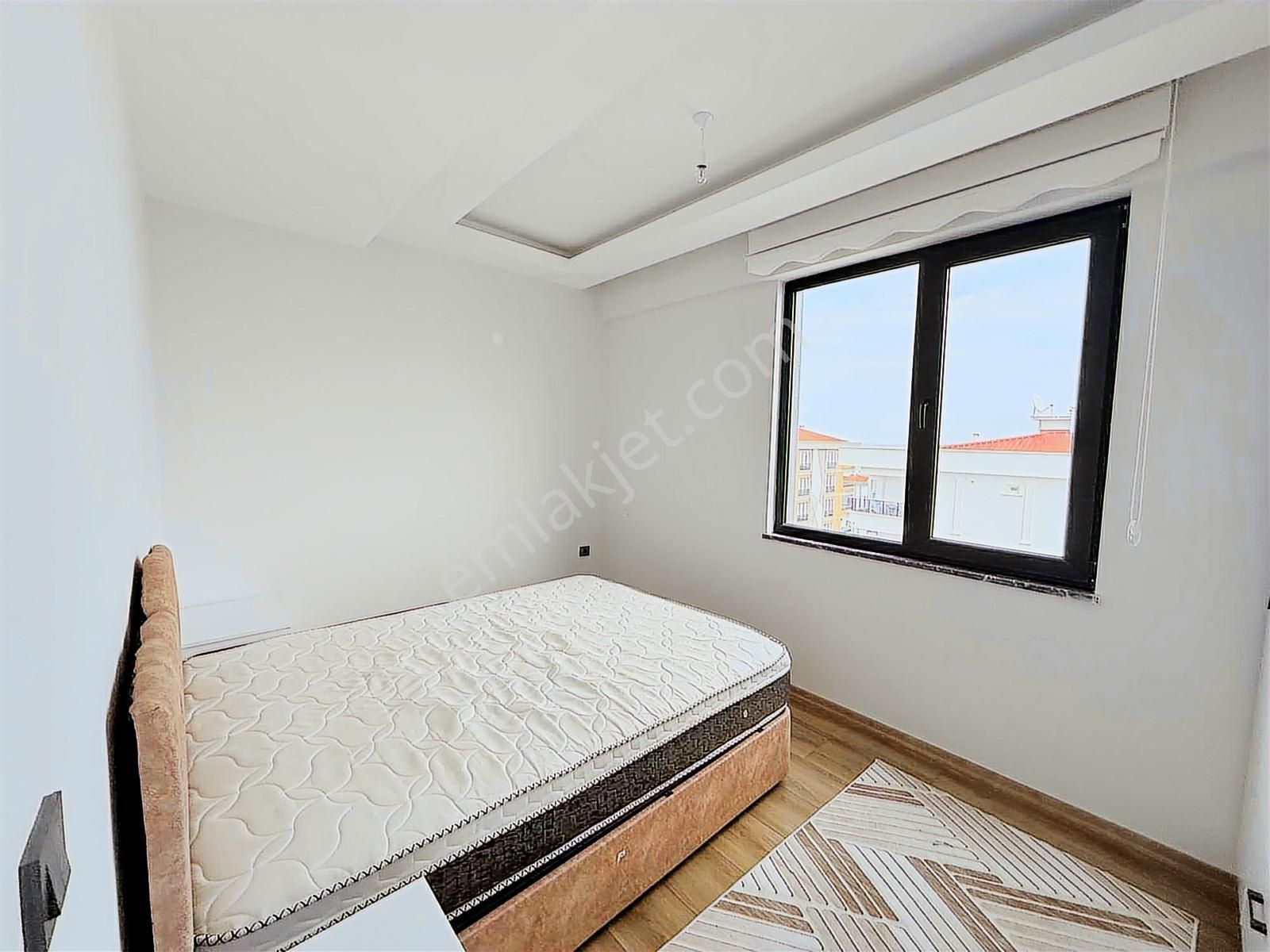 Muhteşem Deniz Manzaralı Tramvaya 5 Dk Lüks 1+1 Daire - Görsel 8