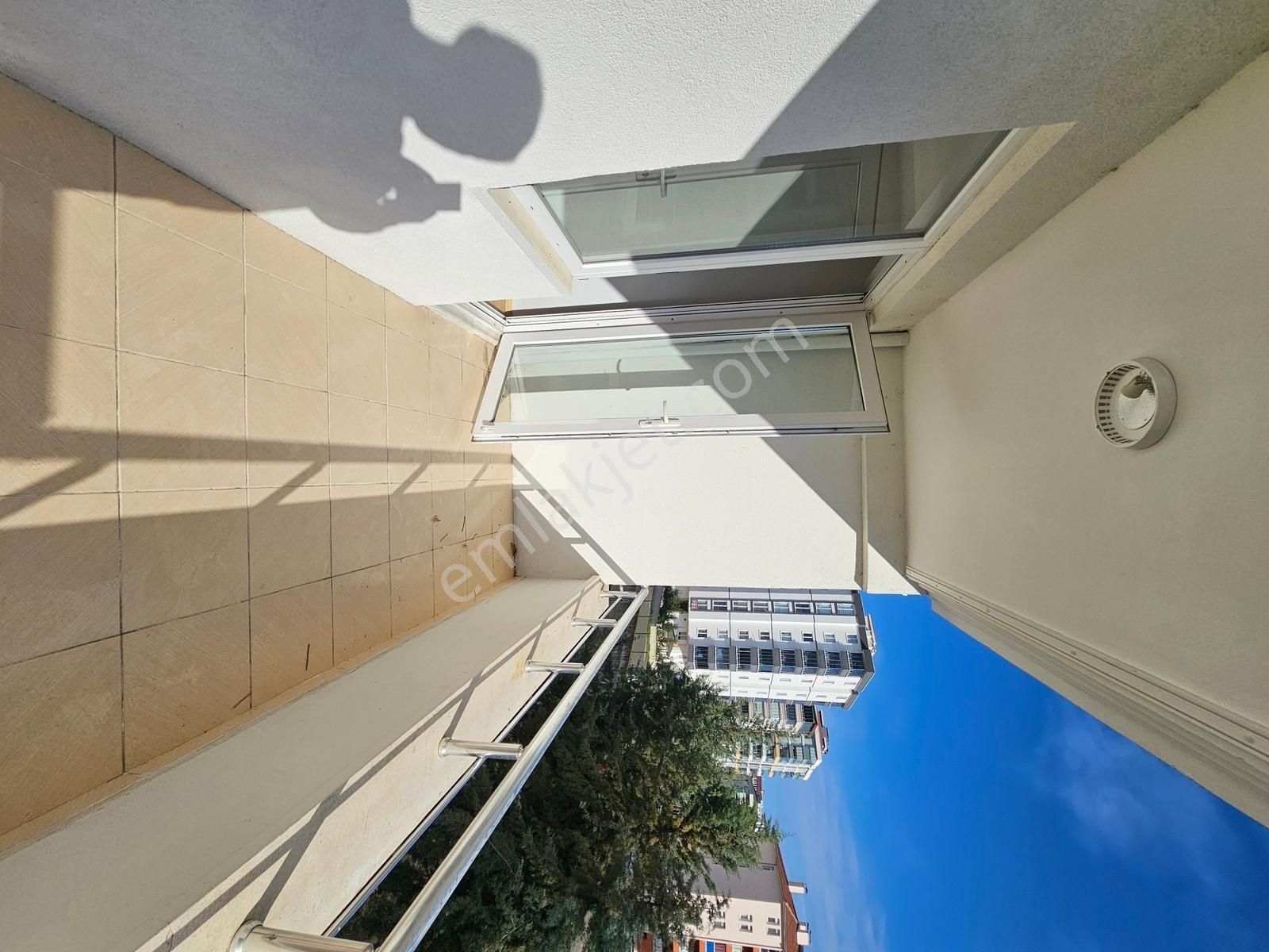 Mavi Atlastan Atakent Tramvay Altı Satılık 3+1 Daire - Görsel 23