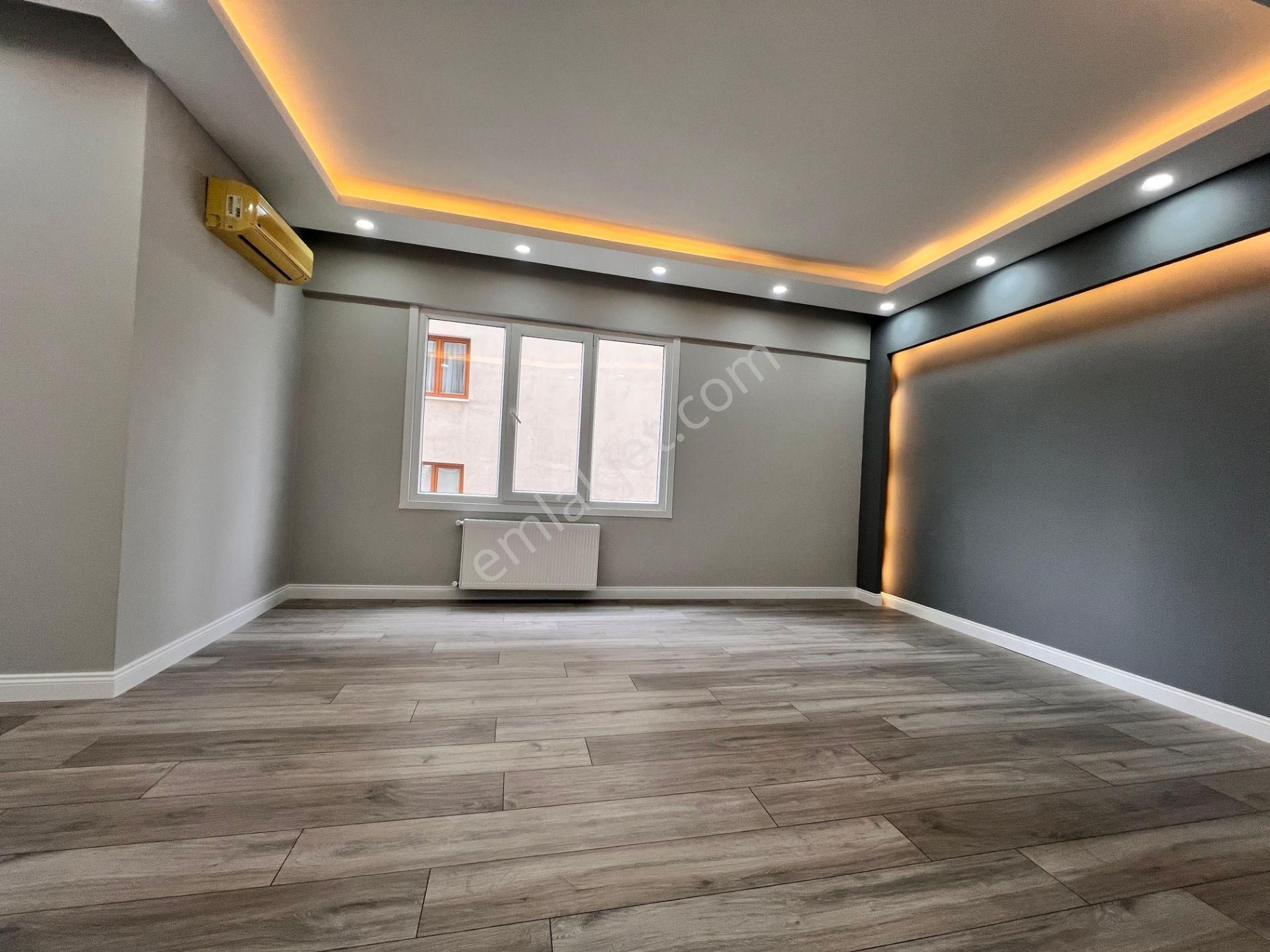 Altıntepe De Minibüse İlk Binada İçi Lüks Yapılı 3+1