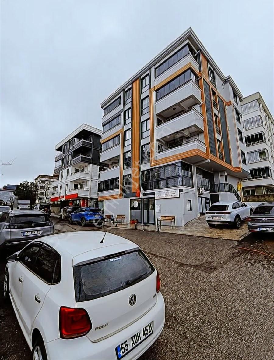 Şehir Ve Deniz Manzaralı 2+1 Lüks Daire